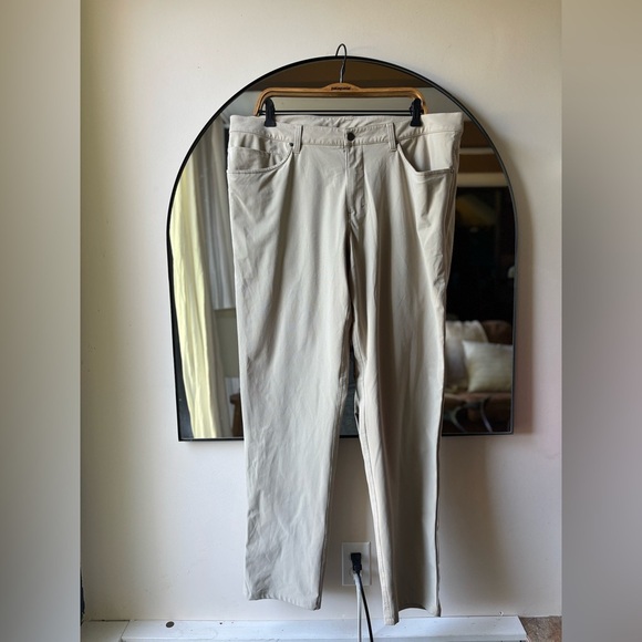 LULULEMON |  ABC classic fit pant | size 40 - Picture 3 of 6